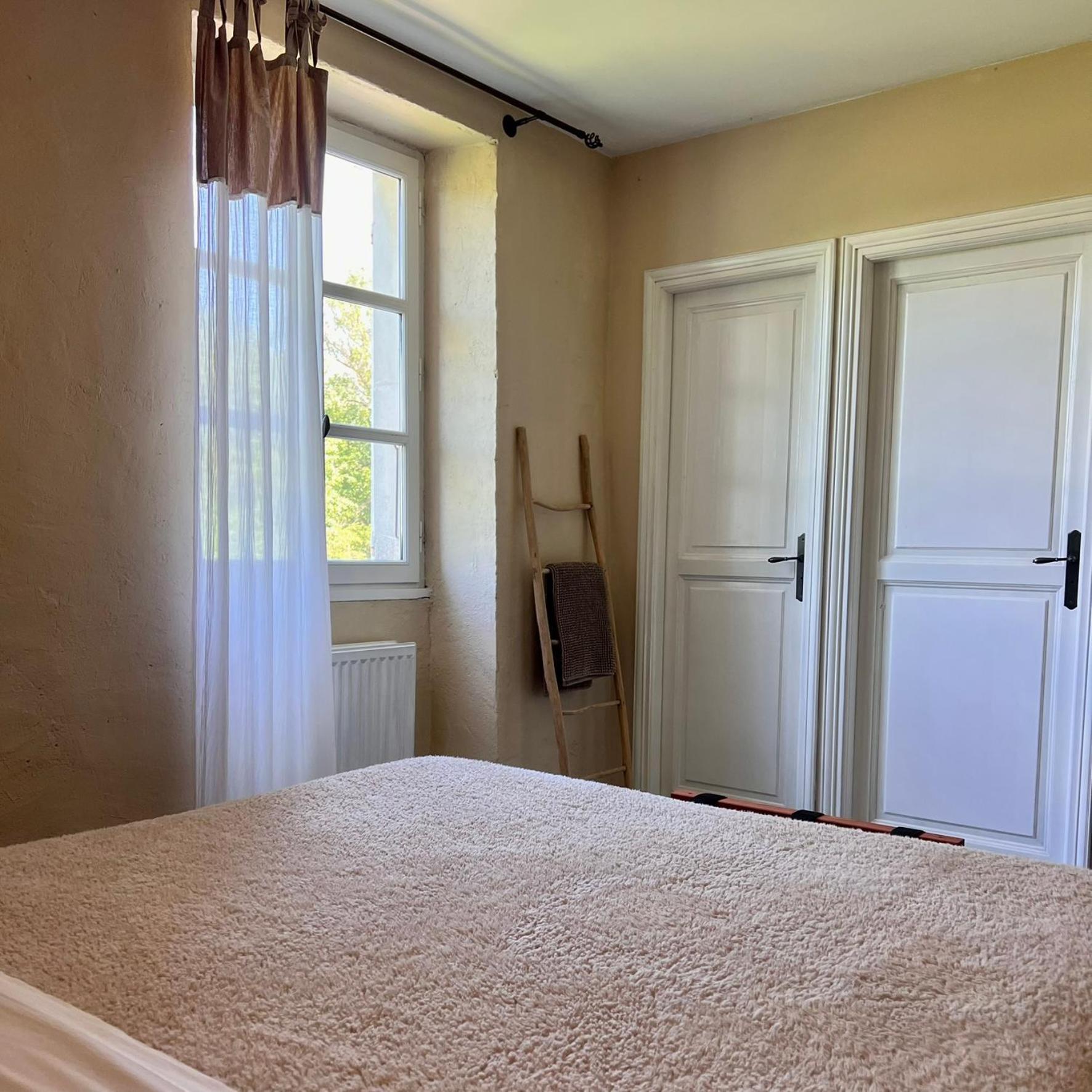 Bed and Breakfast Le Moulin De Montsegur Zimmer foto
